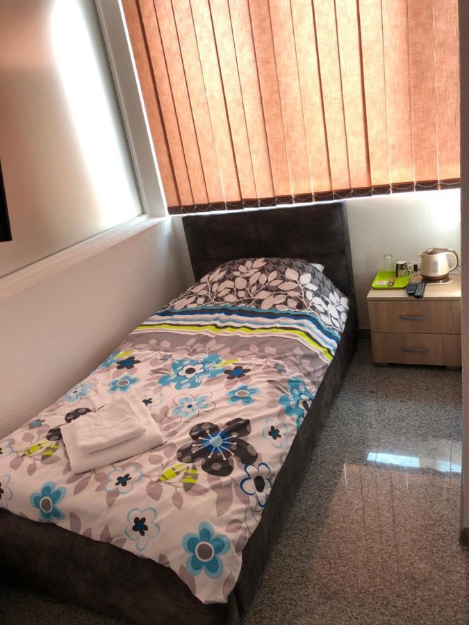 Binta Hostel Vranje Luaran gambar